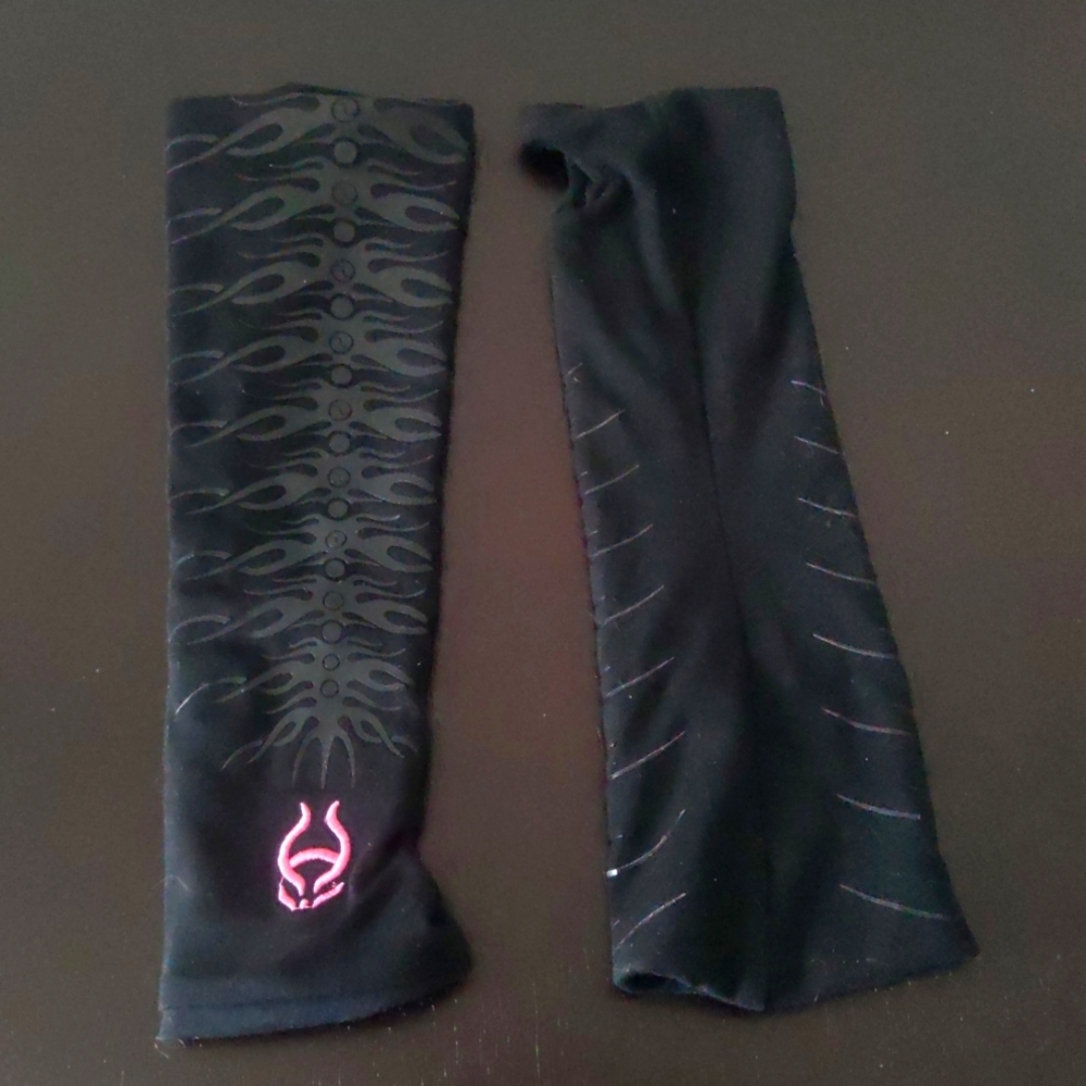 Cyberdog Gauntlet/Gloves Set